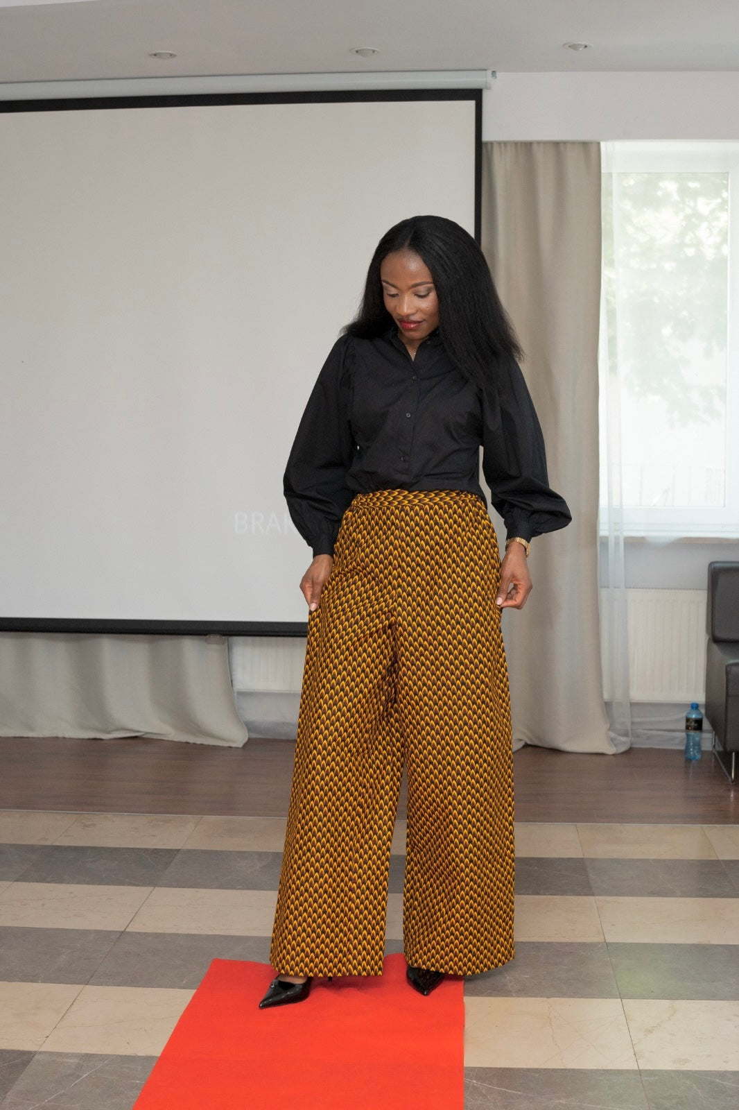 Women’s Long Wide-Leg Pants